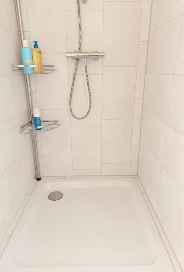 Bed Met Paard Apartment Берген оп Зоом Екстериор снимка